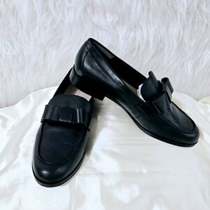 Stuart Weitzman Bowtie loafer